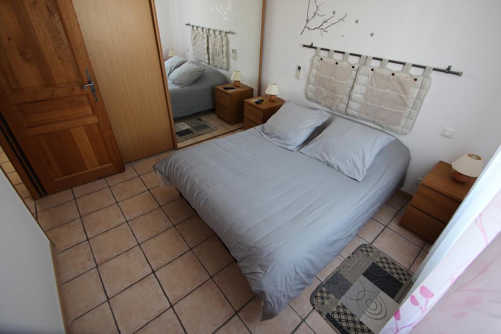 Hotel Et Residence De La Transhumance Saint-Martin-de-Crau Kamer foto